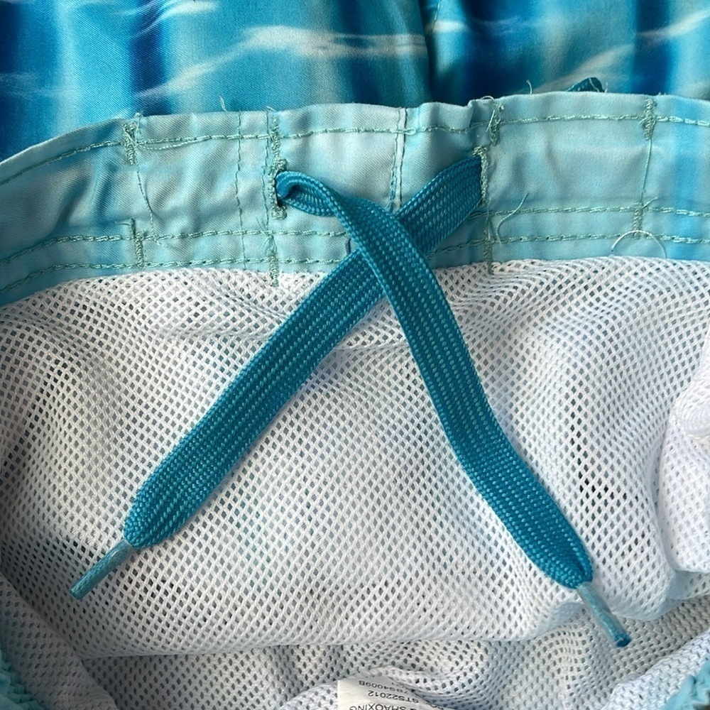 🟢 3/$15 Distortion Swim Shorts Youth Small (8) - Picture 4 of 6